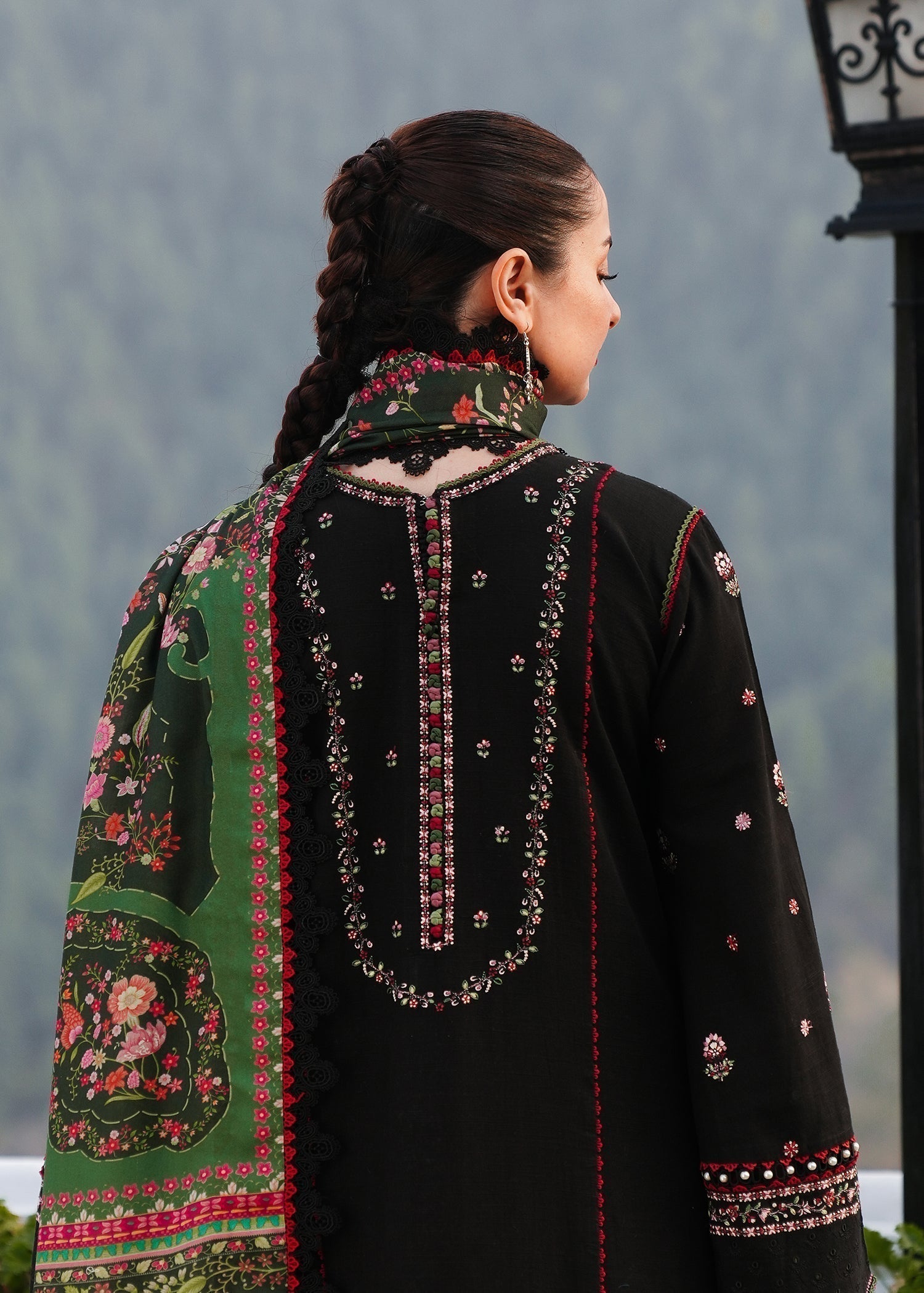 Heavy Embroidered Lawn 3pc