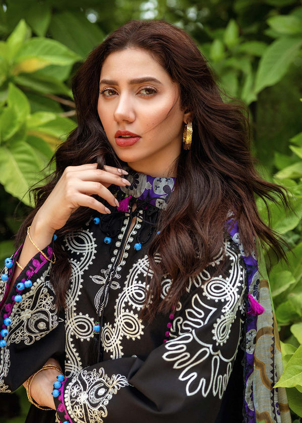 Heavy Embroidered Lawn 3pc