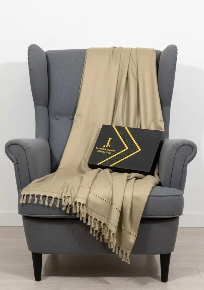 J.MENS SHAWL (SKIN )